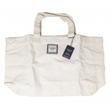 Brinde Abercrombie & Fitch Tote Grande Gwp (imagem Ilustrativa) - Nas Compras Da Marca Acima De R$269. Promoção Sujeita A Disponibilidade De Estoque.