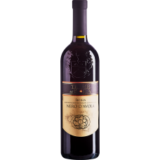 Vinho Italiano Tinto Nero D'avola Igt Terre Dell Isola Garrafa 750ml Vinho Italiano Tinto Nero D'avola Igt Terre Dell Isola Garrafa 750ml